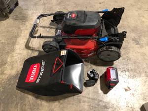 Toro 60V 21in Push Lawn Mower 4Ah Kit Customer Returns See Pictures