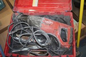 lot 941 image: Hilti WSR-speed Reciprocating Saw 1250-PE with Case