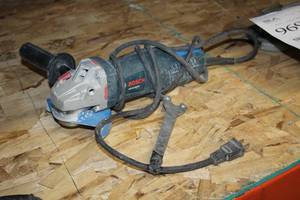 lot 971 image: Bosch 4-12 Angle Grinder AG40-85PD