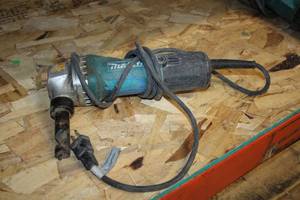lot 973 image: Makita 16-Gauge Nibbler JN1601