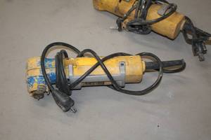 lot 1011 image: DeWalt 14 Right Angle Drill DW161