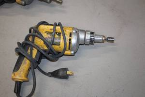 lot 1014 image: DeWalt VSR Drywall Screwdriver DW272