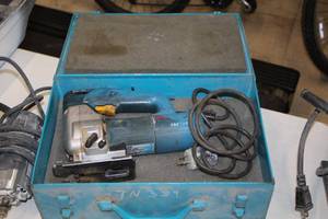 lot 1021 image: Bosch Jig Saw 1587VS with Case
