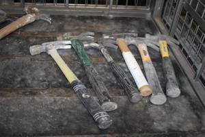 lot 1036 image: Lot of (6) Assorted Claw Hammers