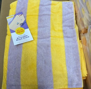 lot 17 image: 16 Pack Reversible Extra Long Beach Towels YellowOrangePurple 36x72 OEKO-TEK
