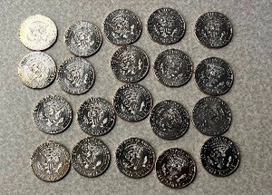 lot 117 image: 20) 2019D KENNEDY HALF DOLLARS NIFC COLLECTORS ONLY COINS