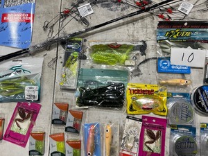 lot 10 image: TABLE FULL OF FISHING TACKLE