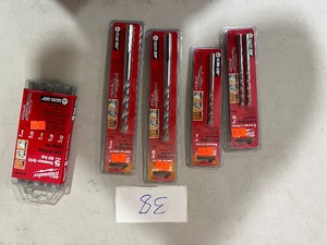 lot 38 image: VARIETY OF HAMMER DRILL BITS $50