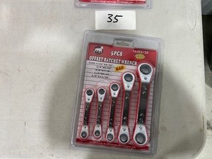 lot 35 image: OFFSET RATCHET WRENCHES MM & SAE