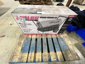 lot 45 image: DURAHEAT KEROSENE FORCED AIR HEATER 135000 BTUS $550