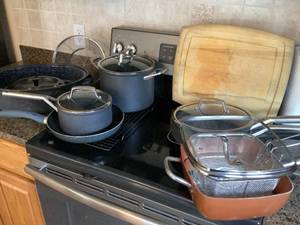 Pots, Pans & Bakeware