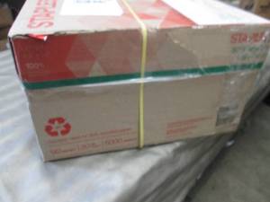 lot 120 image: Case of Staples 5000 Sheets 20 lb 8...