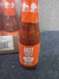 lot 285 image: 6- 7.5 oz Bottles Taco Bell Hot Sau...