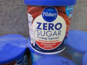 lot 338 image: 8- 15 oz Pillsbury Zero Sugar Choco...