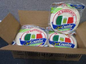 lot 371 image: 12- 8ct La Banderita Whole Wheat Fl...