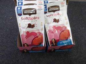 lot 382 image: 12- 2.5 oz Nutrish Soft Spots Cat T...