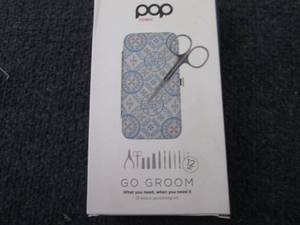 lot 442 image: Pop Sonic Portable Go Grooming Kit ...