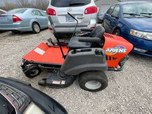2009 Ariens Zoom - Lawn Mower