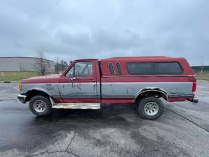 1990 Ford F-150 XLT Lariat - 4X4 - 22,910 MILES