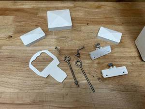 lot 74 image: KDGARDEN Vinyl Easy Sign Post