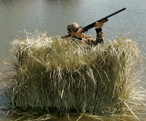 lot 25 image: Northern Flight Camo Grass Mats