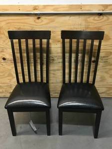 lot 131 image: Lot of 2 - Ashely Hammis Rake Back Dining Side Chairs