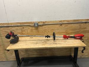 lot 17 image: MILWAUKEE Battery Powered M18 Brushless String Trimmer (Tool-Only) 2828-20