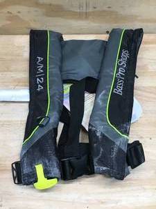 lot 147 image: AM AutomaticManual Inflatable Life Jacket