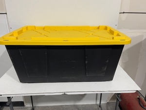 lot 11 image: Greenmade 40 Gallon Tote