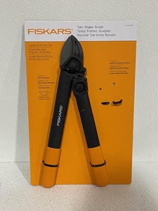lot 36 image: Fiskars Pruner