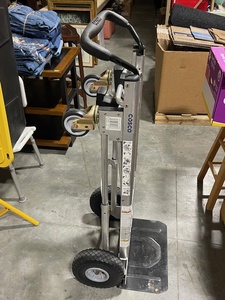 lot 39 image: Cosco 4 Wheel Hand Truck