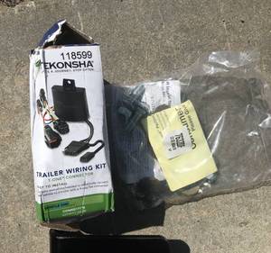 2020 Ford Explorer Tow Hitch (#2)