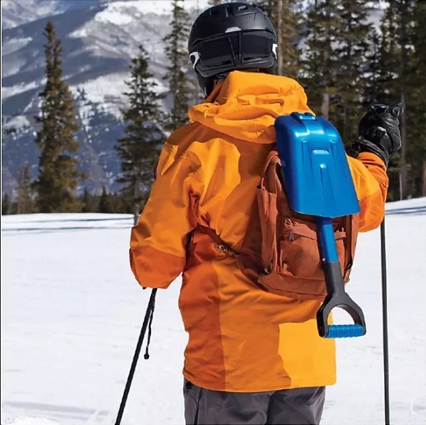 lot 263 image: NEW BirdRock Home Utility Shovels, 2-Pk. - Blue