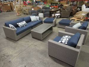 lot 103 image: Rafael 7-piece Outdoor Patio Seating Set - Damaged