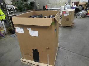 lot 125 image: Pallet of Store Overstock Store and Ecommerce Product and Returns - Mens ShoesBoots