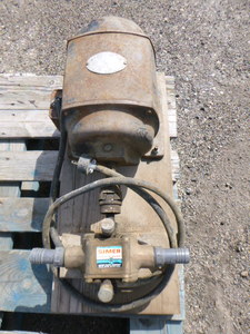 lot 11 image: Simmer Paddle Pump
