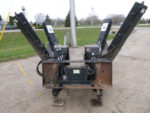 lot 30 image: E-Z Implements Tree Spade