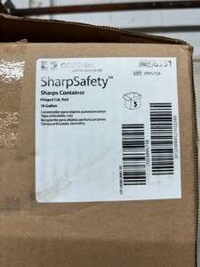 lot 96 image: ALL NEW&nbspLarger Lot of Various Sized Sharps Waste Receptacles Trash Containers -15 Covidien 2 gallon Sharps Trash Bins Containers With Lids & 1 Case of 5 Covidien 8991 Red 18 Gallons Sharps Containers With Hinged Lids