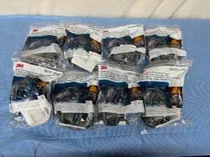 lot 124 image: Lot Of 8 NEW In Packages 3M 6502QL49490 Rugged Comfort Quick Latch Half Facepiece Reusable Respirators - Medium