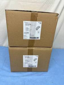 lot 138 image: 2 Cases (750 each per case) NEW Cardinal Health 3274 24 Single-Use Non-Sterile Non-Woven Spunbond Polypropylene (Fluid Resistant) Comfort Bouffant Caps Hats - Size Large Blue
