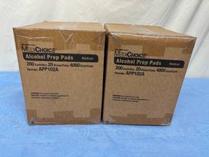 lot 139 image: 2 Cases (4000 each per case) NEW MediChoice APP102A 1.19 x 2.63 2-Ply Sterile 70% Isopropyl Alcohol Saturated Prep Pads - Size Medium