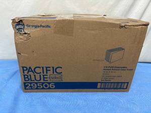 lot 56 image: 1 Case (24 packs) Georgia-Pacific GP Pro 29506 13 x 10 Pacific Blue Select 14-Fold Disposable Airlaid Patient Care Hand Towel - These deliver exceptional capacity for tackling spills or for patient care as disposable washcloths (dented box)