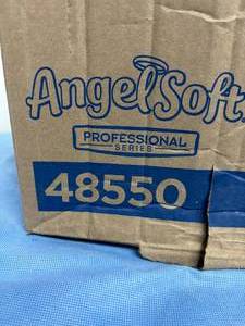 lot 184 image: 1 Case (60 each) NEW AngelSoft 48550 5 x 8 Professional Series 2-Ply Personal Size Flat Box Facial Tissue - White 