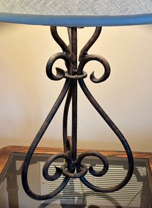 lot 100A image: Metal Scroll Base Decorative Table Lamp