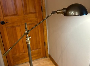 lot 34 image: Quoizel Adjustable Floor Lamp