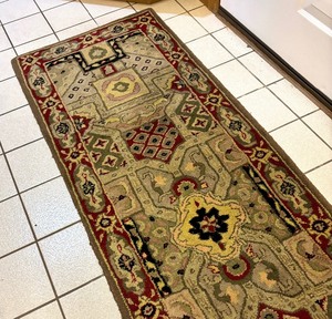 lot 46 image: Amazing Carpet Runner Rug by Charisma