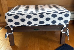 lot 114 image: Spotted Smith & Hawken Ottoman