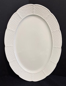 lot 191 image: Wonderful White Dishware