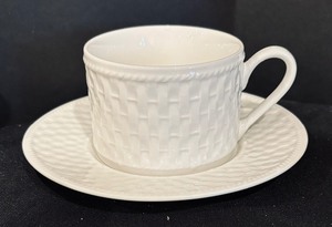 lot 236A image: LNT Cups with Saucers, Creamer Pitcher and Sugar Dish