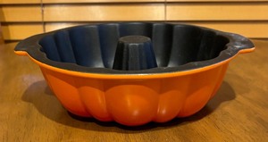 lot 350 image: Variety of Bakeware